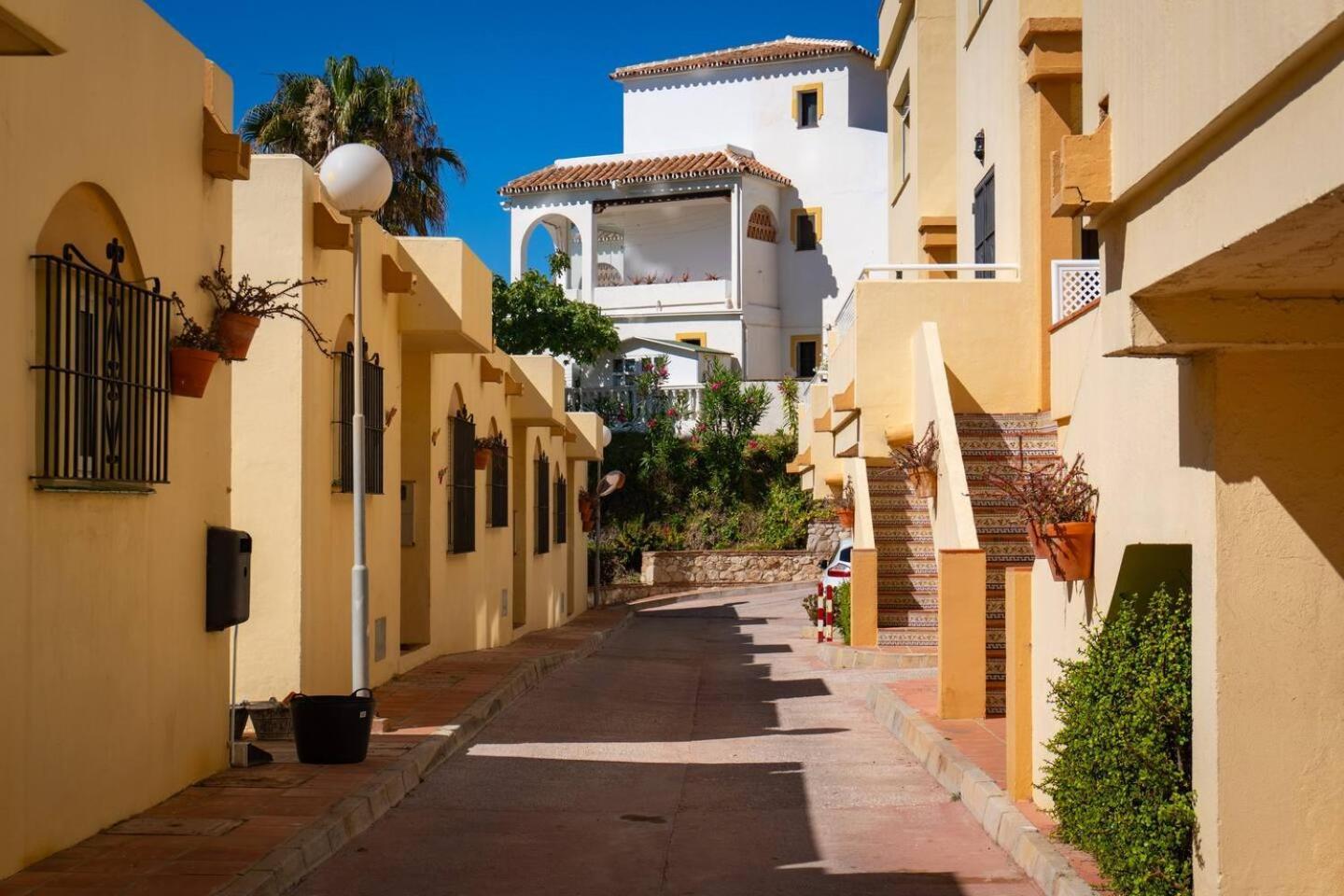 Сasa de vacaciones Modern Beachside Flat In Wyndham Costa Del Sol *